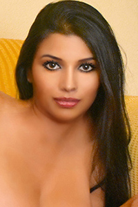 Samantha Busen Sex mit geile Escort Nympho in Berlin